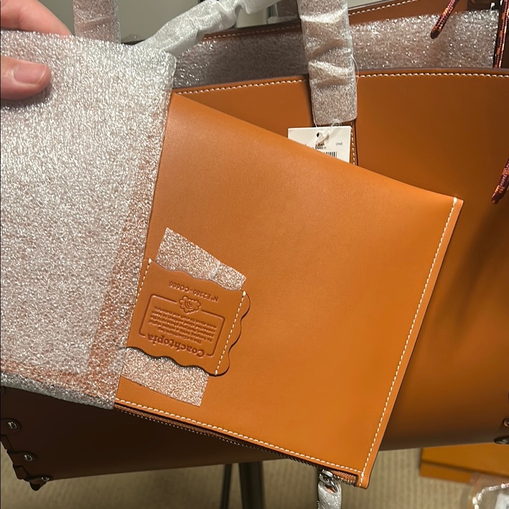 Coach Large Rivet Tote Bag - Picture 8 of 9